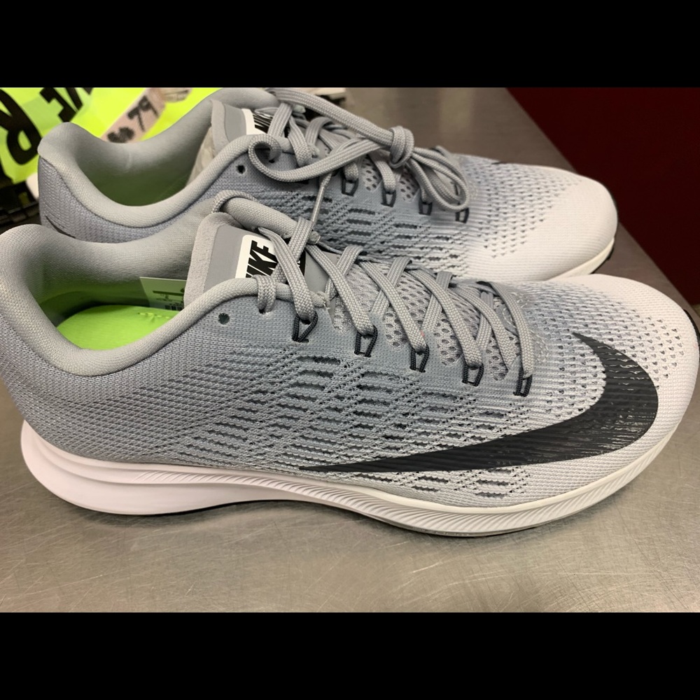 BNIB Nike Air Zoom Running Shoes Sneakers Size 8